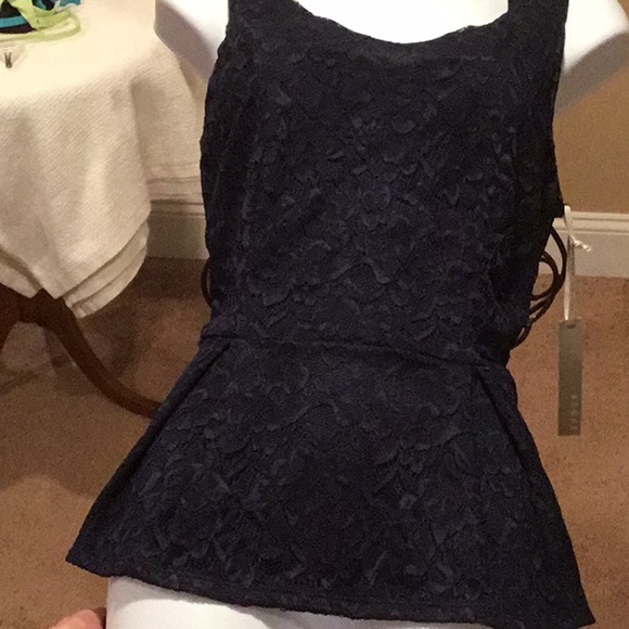 KENAR TOP 💖 - Picture 2 of 8